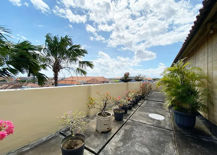 Nirwana Hotel 2*