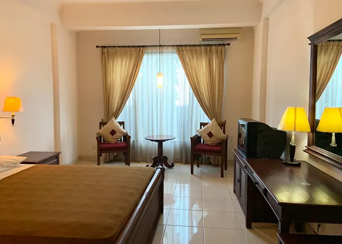 Nirwana Hotel 2*